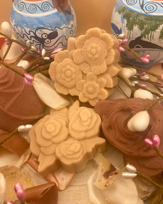 Aphrodite’s Glow Soap Bar – Natural Radiance, Hydrating Rose Geranium & Olive Oil Greek Soap (Handmade, Organic, 2 oz / 57 g)