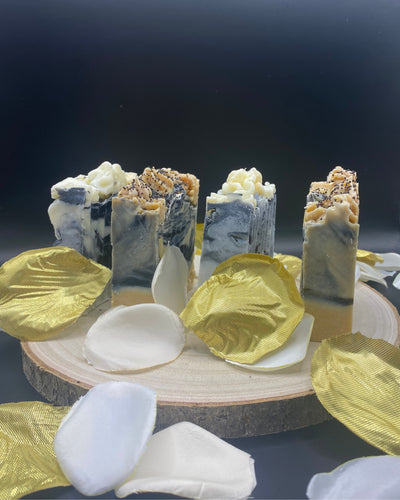 Aetheria Glow natural handcrafted soap – activated charcoal detoxifying bar with olive oil, shea butter, and vanilla essential oil for deep cleansing, hydration, and glowing skin

Luxuriously creamy Aetheria Glow soap with activated charcoal and rich botanical oils for exfoliation, detox, and smooth, radiant skin