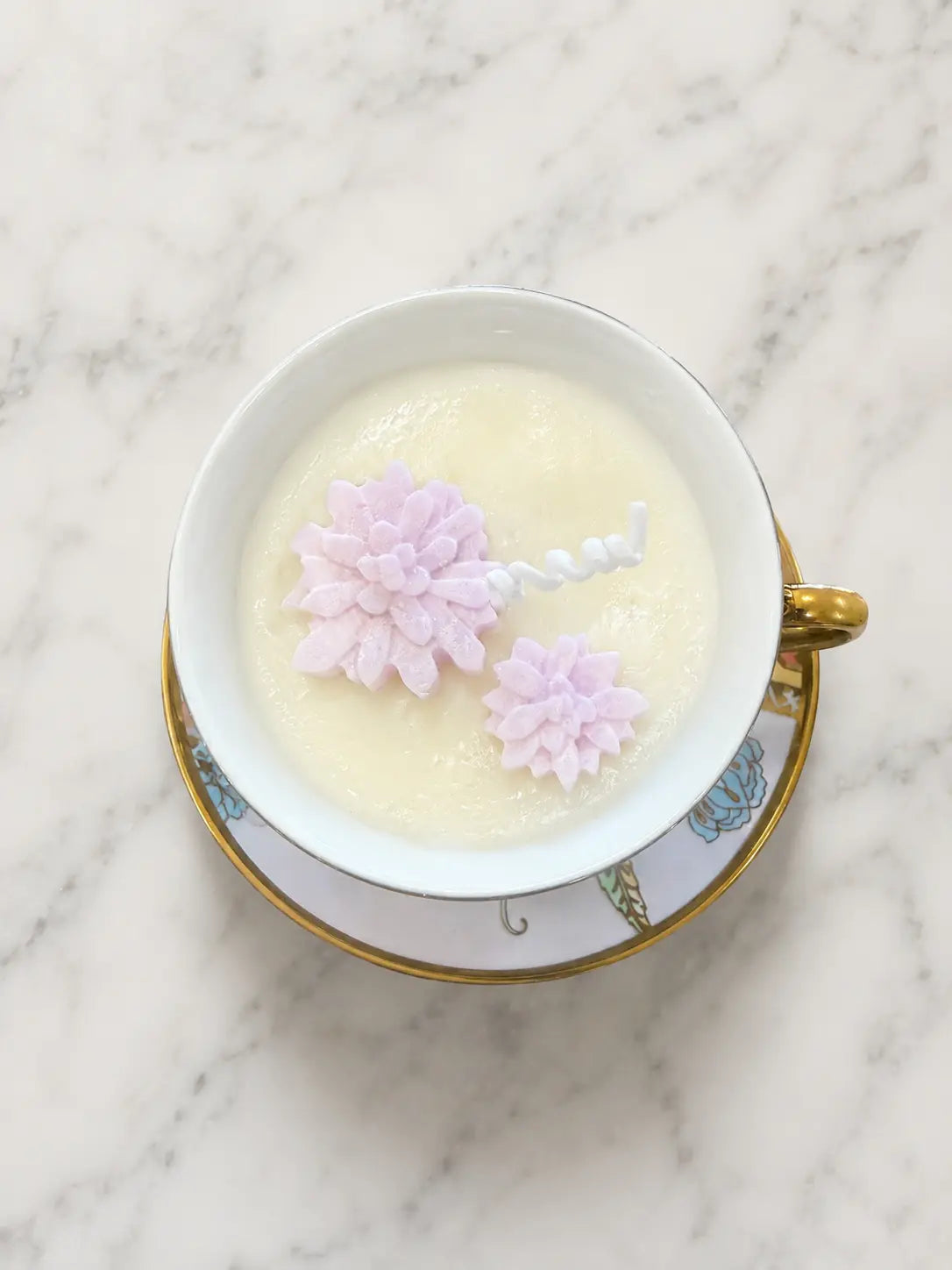 Artemis Garden | Ylang-Ylang Scented Soy Candle – 5.3 oz DEOS CO.