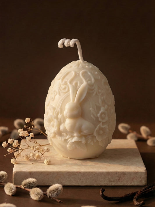 Hare of Bloom — Honey & Vanilla Sculptural Soy Wax Candle (3.5 oz / 100 g)