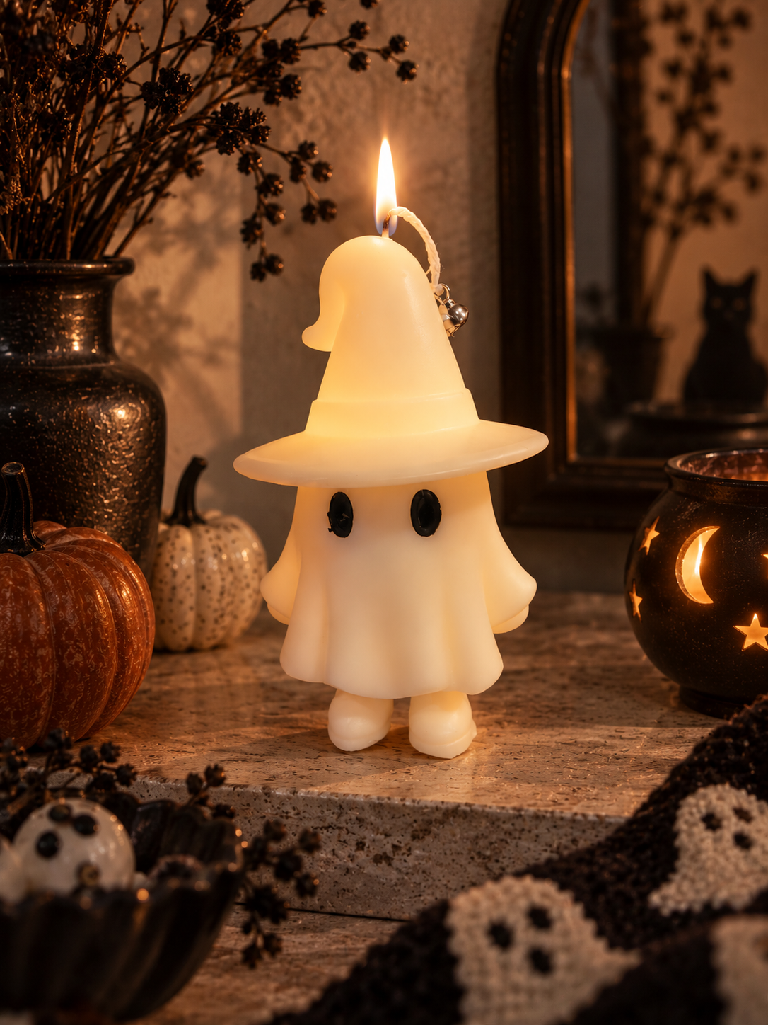Hecate's Ghost Candle – Handmade Halloween Candle | 132 g / 4.65 oz | 4.8 × 3.2 in | DEOSCO DEOS CO.