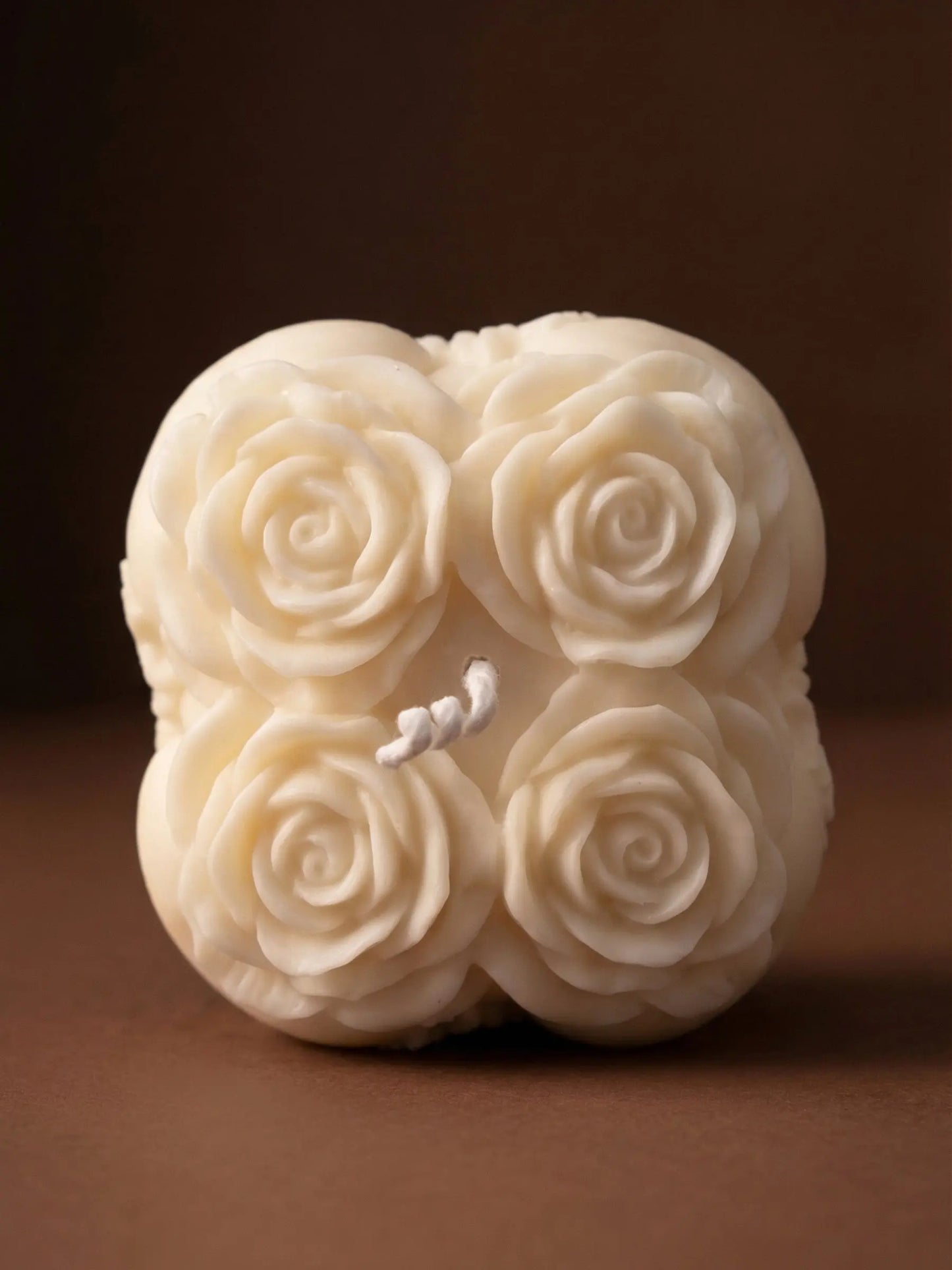 Honey vanilla floral candle centerpiece