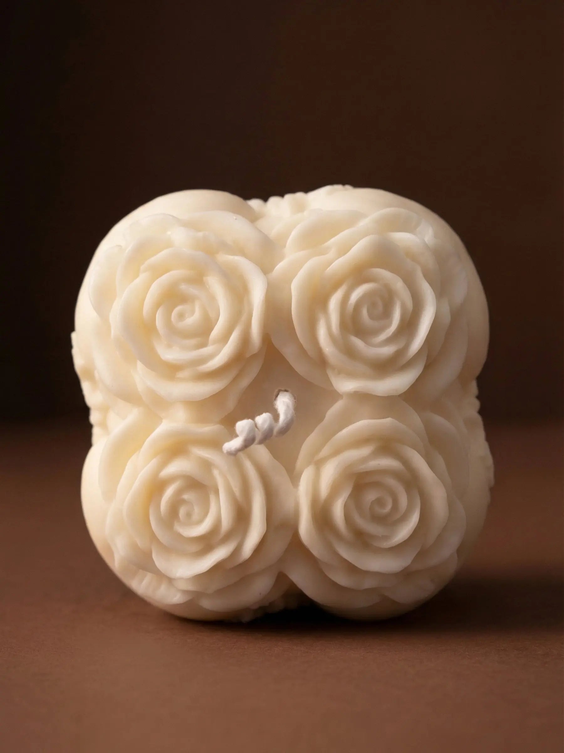 Honey vanilla floral candle centerpiece