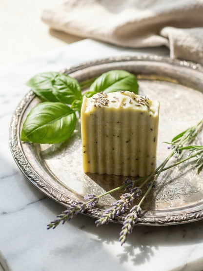 Thera Serenity – The Lavender & Basil Harmony Soap (4.5 oz / 127.6 g)
